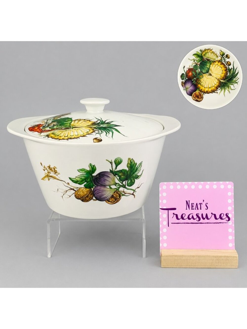 Villeroy & Boch VIL74 Luxembourg  Vegetables Nuts Berries Covered Casserole Dish